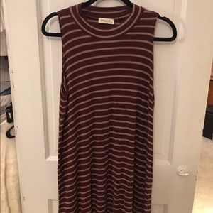 Sleeveless maroon striped dress